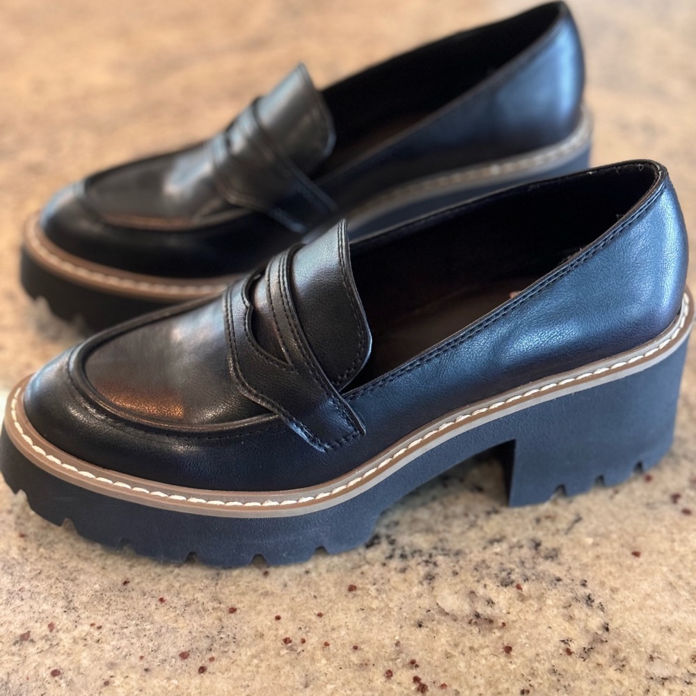 Dolce Vita Tammy, Size 6.5 Lug Loafer black 2” heel, New